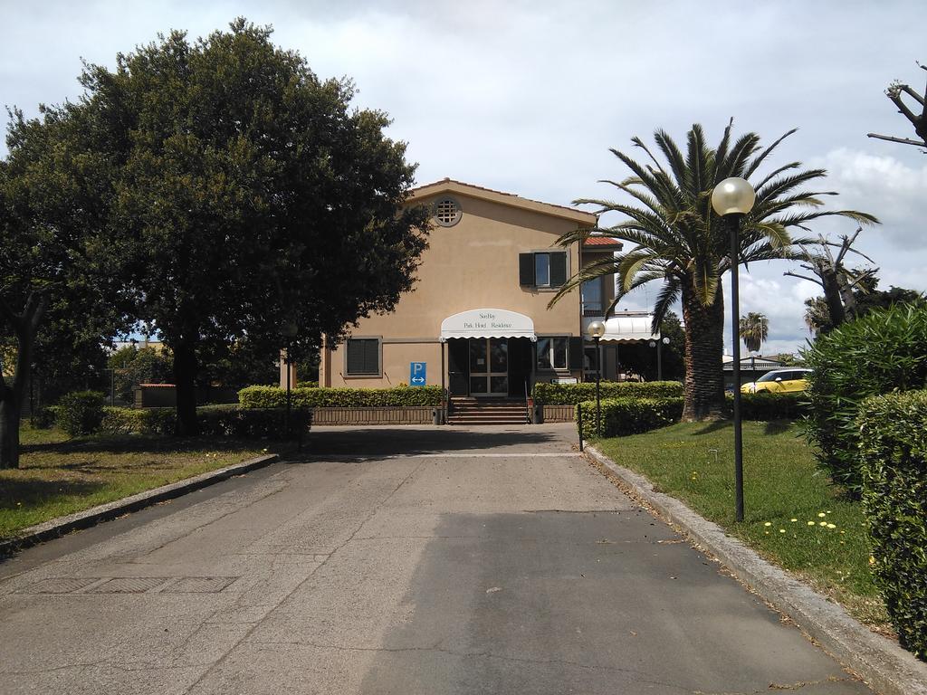 Hotel Baia Del Sole Civitavecchia Exterior photo